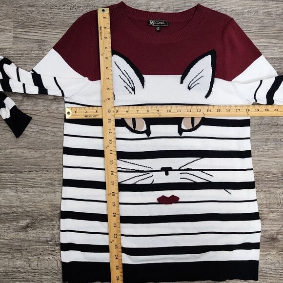 DG2 By Diane Gilman Pullover Sweater Size Med Kitty Cat Burgundy/Cream Stripe - Picture 6 of 10